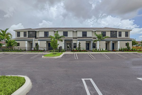 401_NE_1st_Drive_-_Print_Quality_-_000_-_06_Exterior_Front-2-2-2