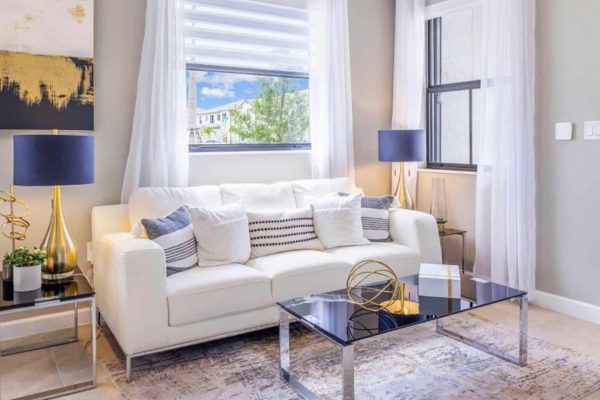 DAH_1455_Pic_Bordeaux_LivingRoom_2of2_F1_12_11_23